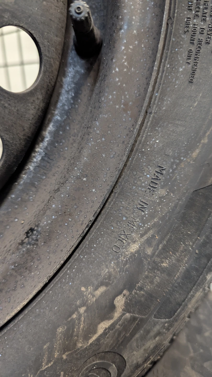4x 15 inch Continental TrueContact Tour Tires +  Steel Rims - photo 2