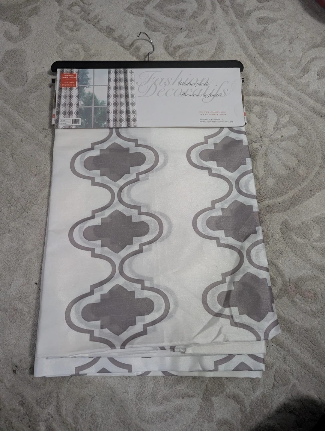 Fashion Decoratifs Window Panels - Grey and White Geometric