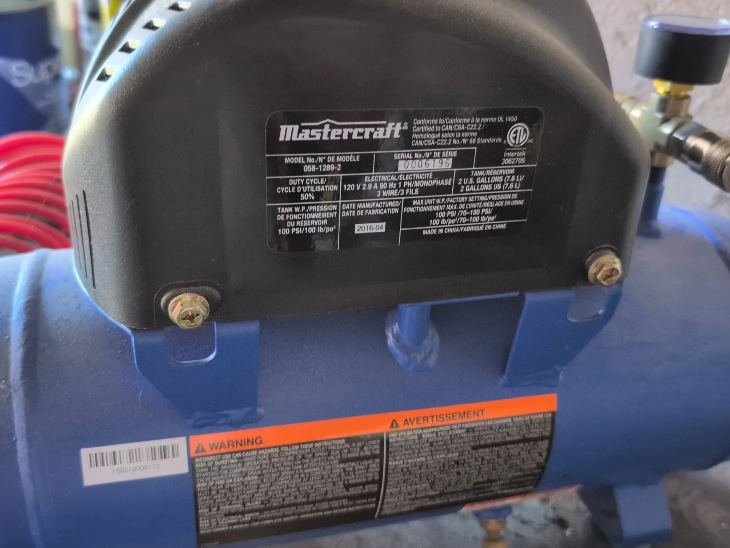Master Craft 2 gallon air compressor - photo 3
