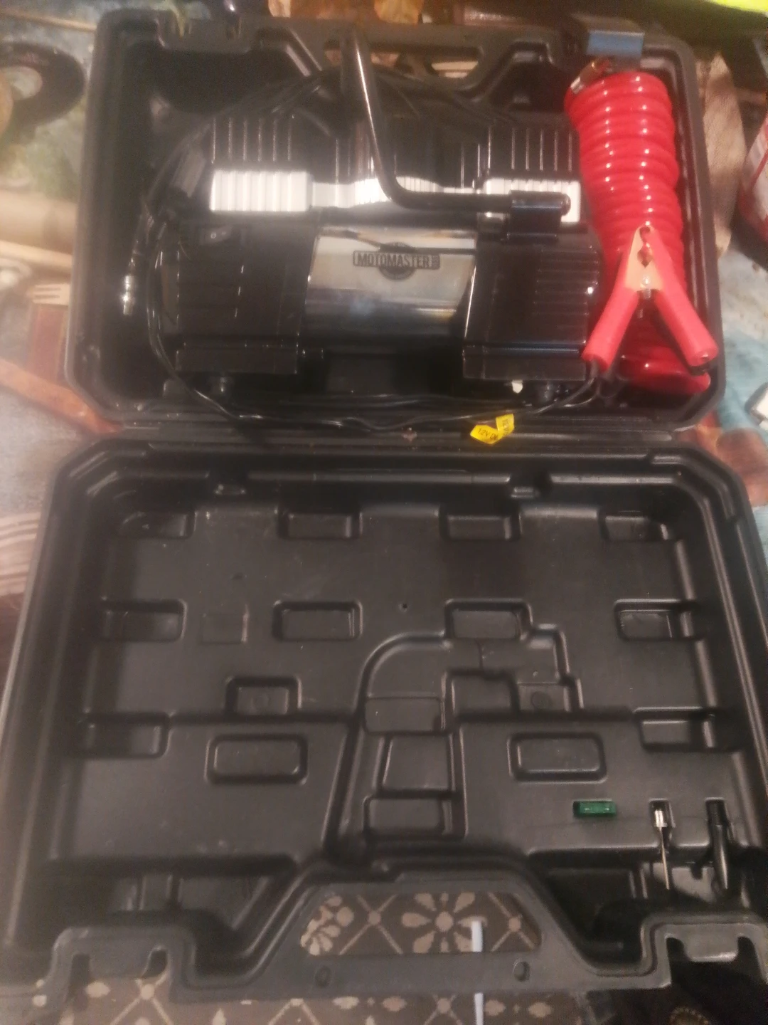 Motomaster Portable Air Compressor with Jumper Cables - photo 3