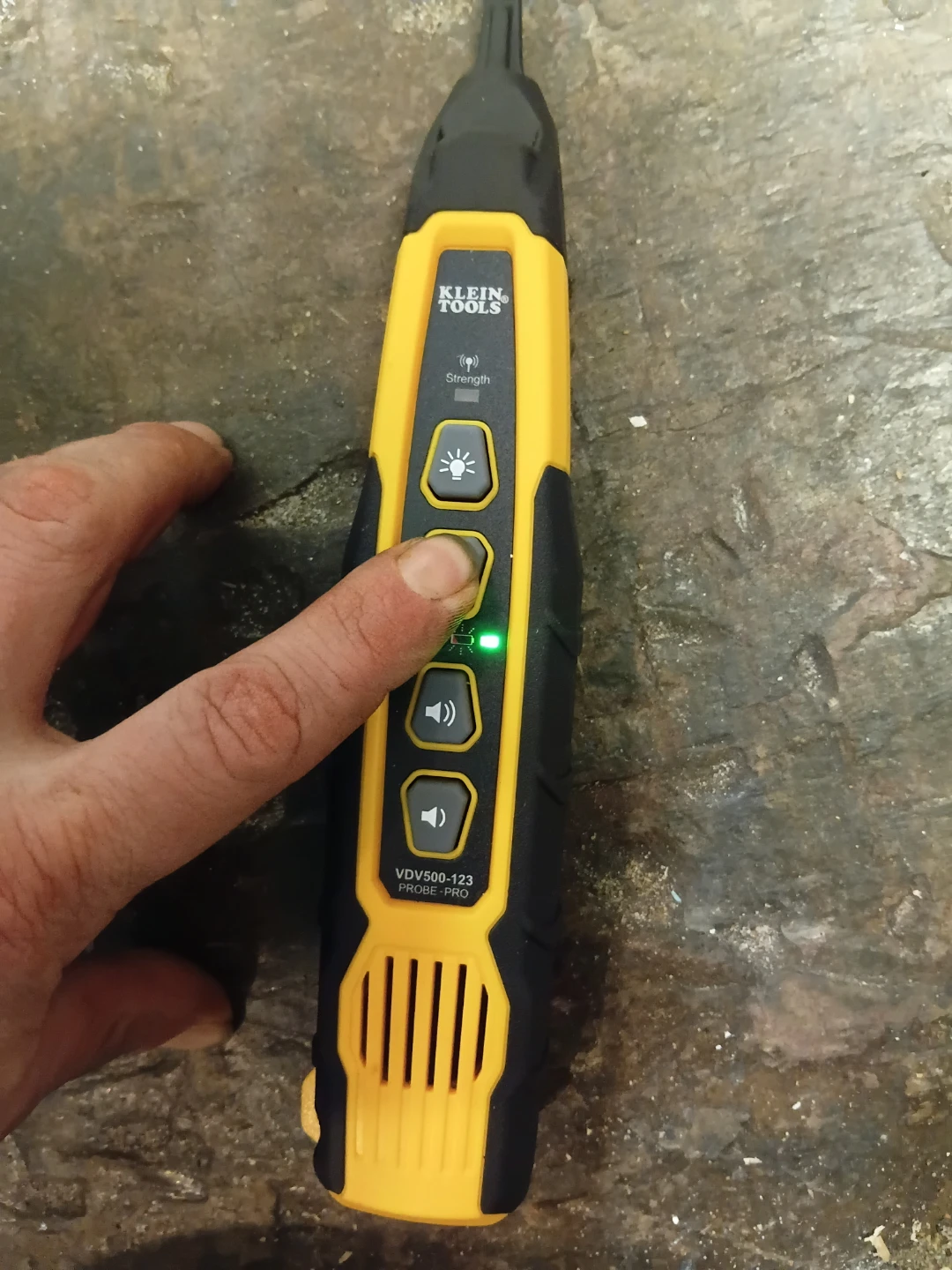 Klein Tools VDV500-123 Tone & Probe Tester