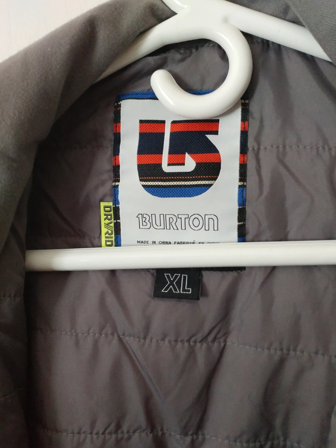 BNWT Men's XL Burton Snowboarder Jacket - photo 3