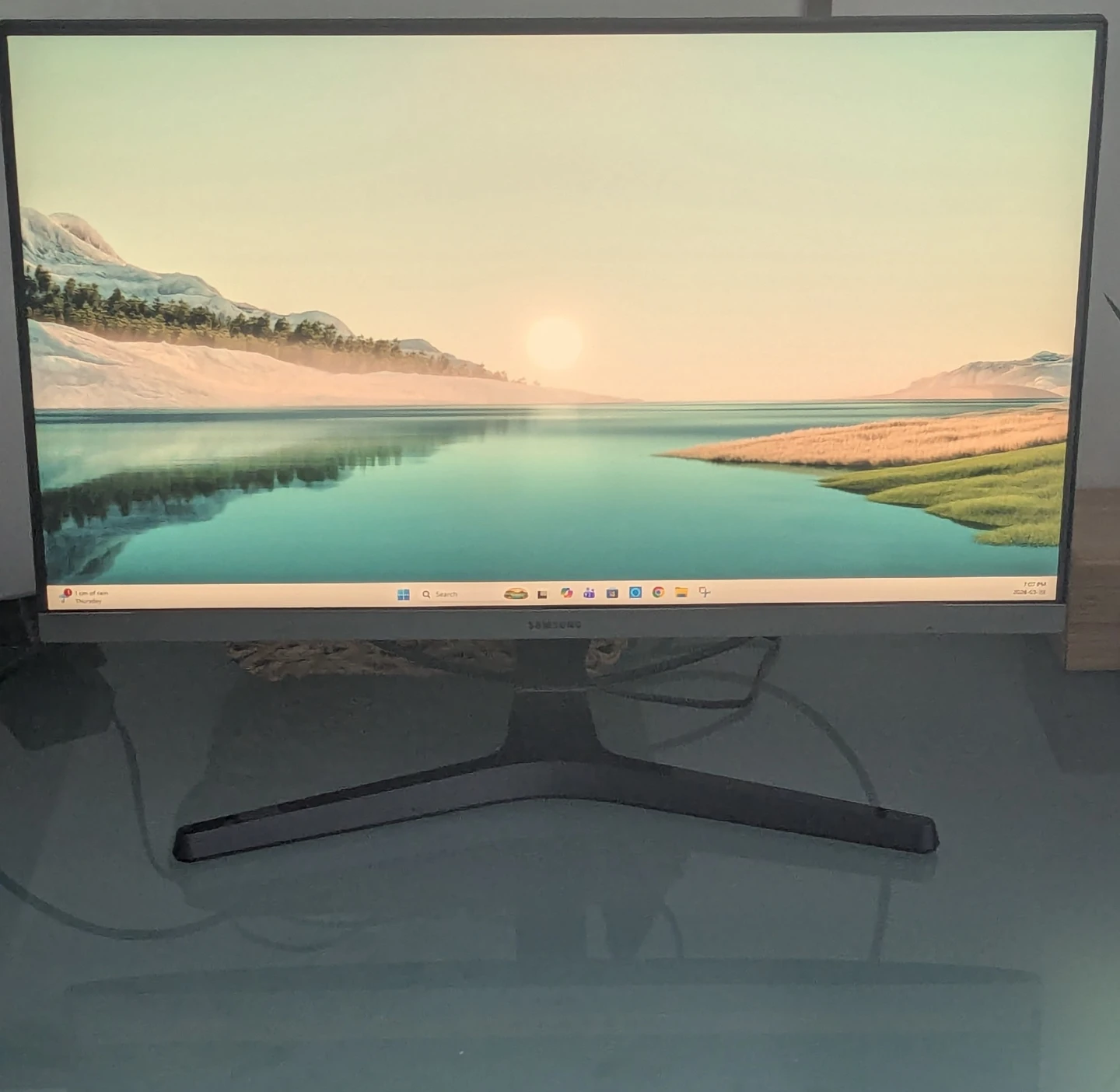 *PRICE DROP* Samsung 24" LED-Lit Monitor - Excellent Condition