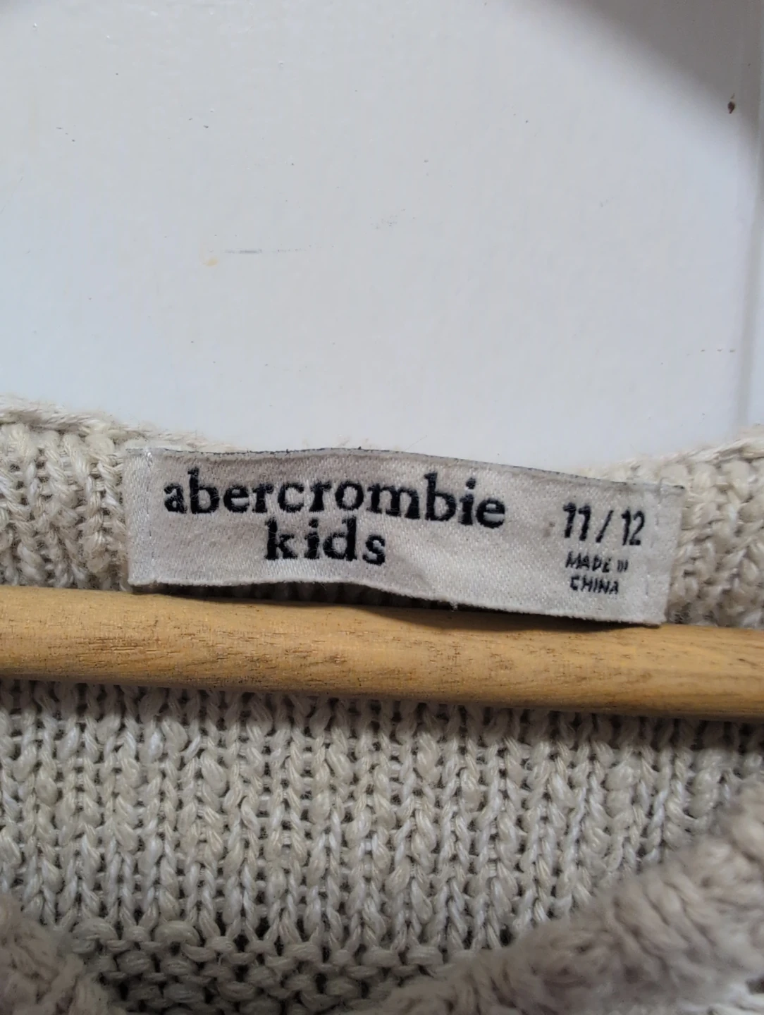 Abercrombie Kids Girls Knit Hooded Poncho 11/12 - photo 4