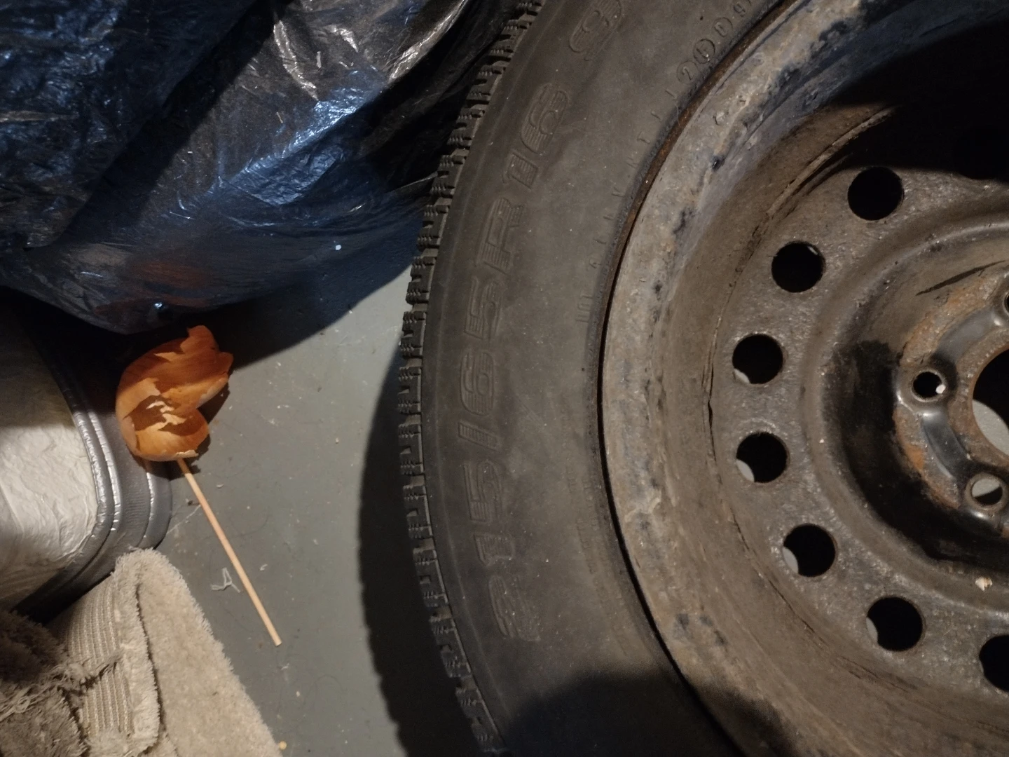 Used Winter Tires with Rims - photo 3