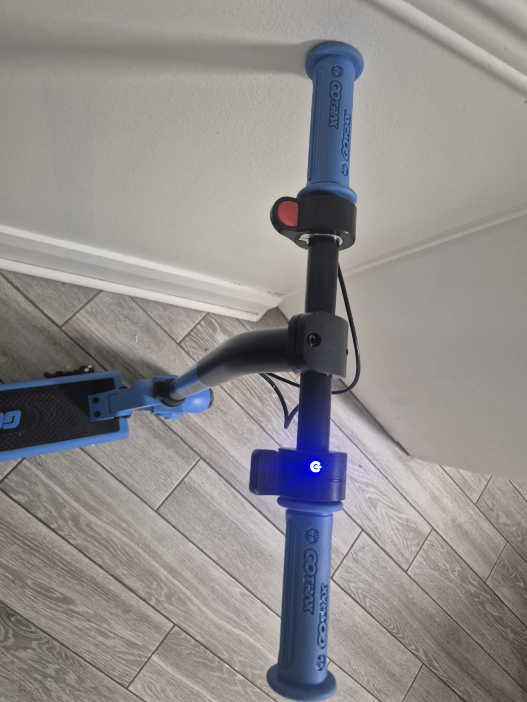 Gotrax GKS Stand Up Electric Scooter - photo 5