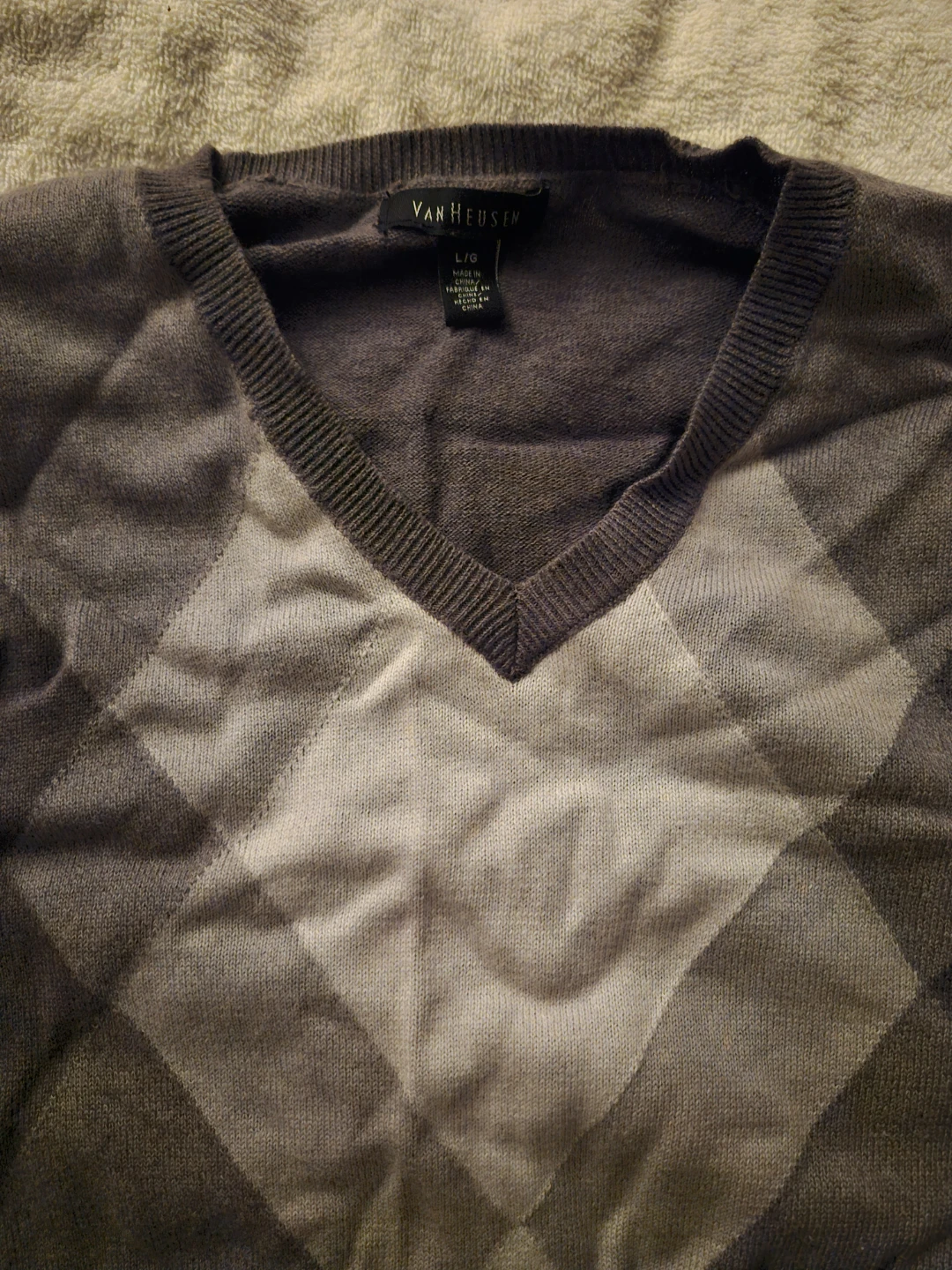 SWEATER GRAY VAN HEUSEN, V-NECK 🥕 LARGE MENS PULLOVER