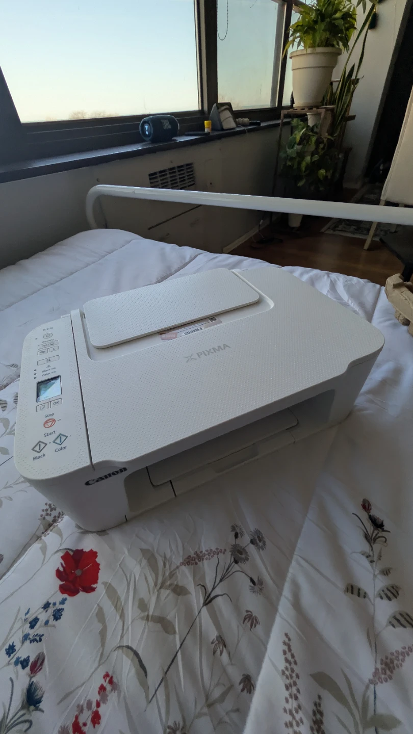 Canon PIXMA TS3722 Wireless All-in-One Printer - photo 4