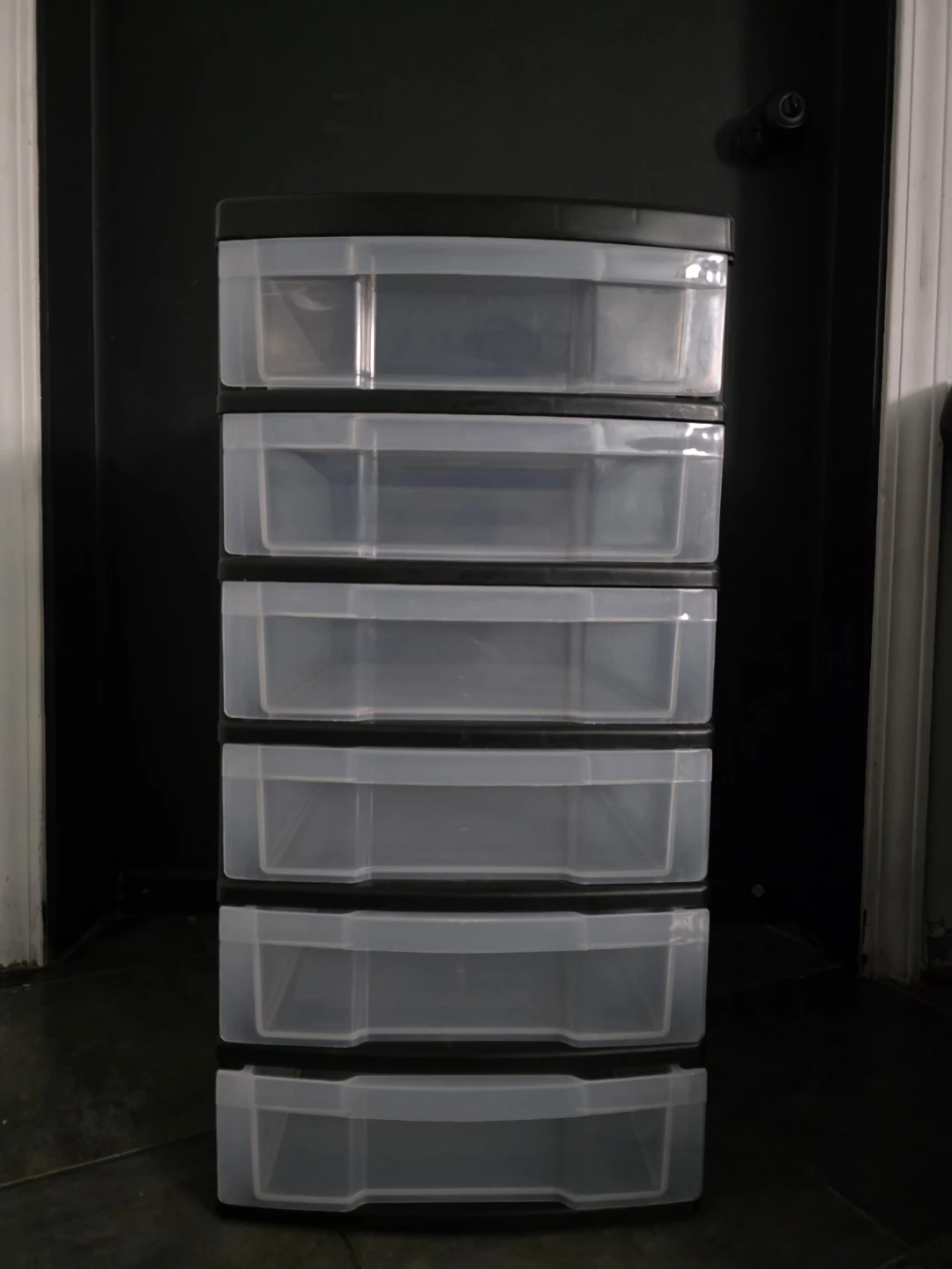 Plastic drawer