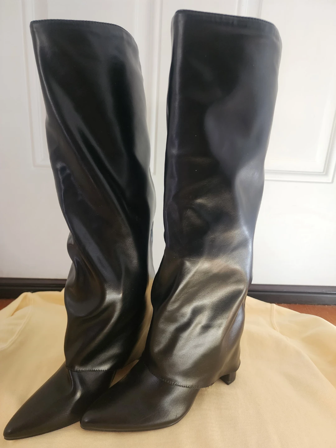 Black Knee-High Pointed Toe Slouch Boots - photo 5