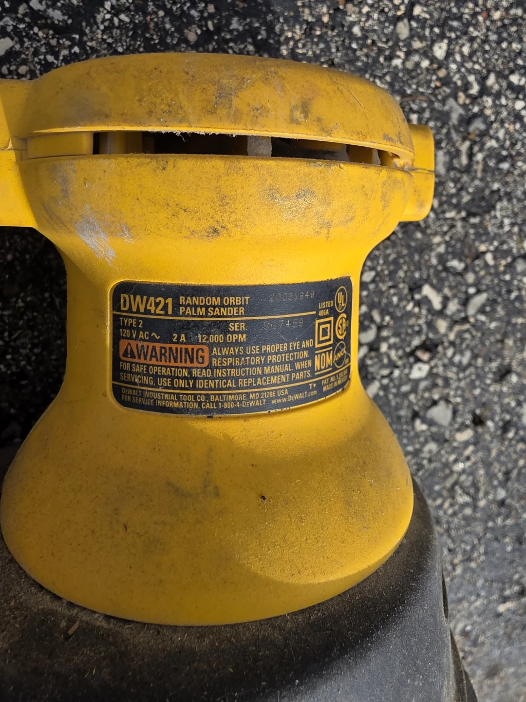 DEWALT DW421 Random Orbit Palm Sander - photo 2