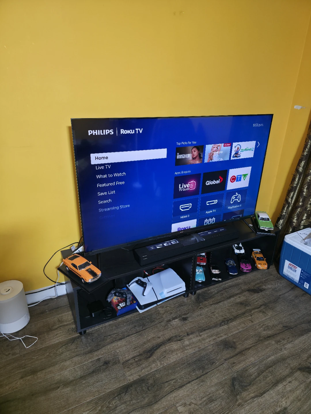 Philips 60" 4k Q-LED Roku TV - photo 3