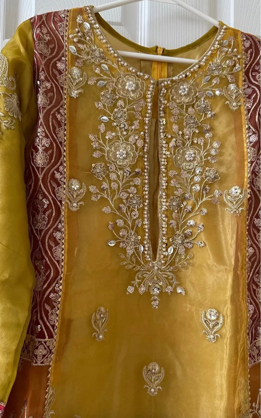 Gorgeous Yellow and Green Pakistani fancy dress - photo 5