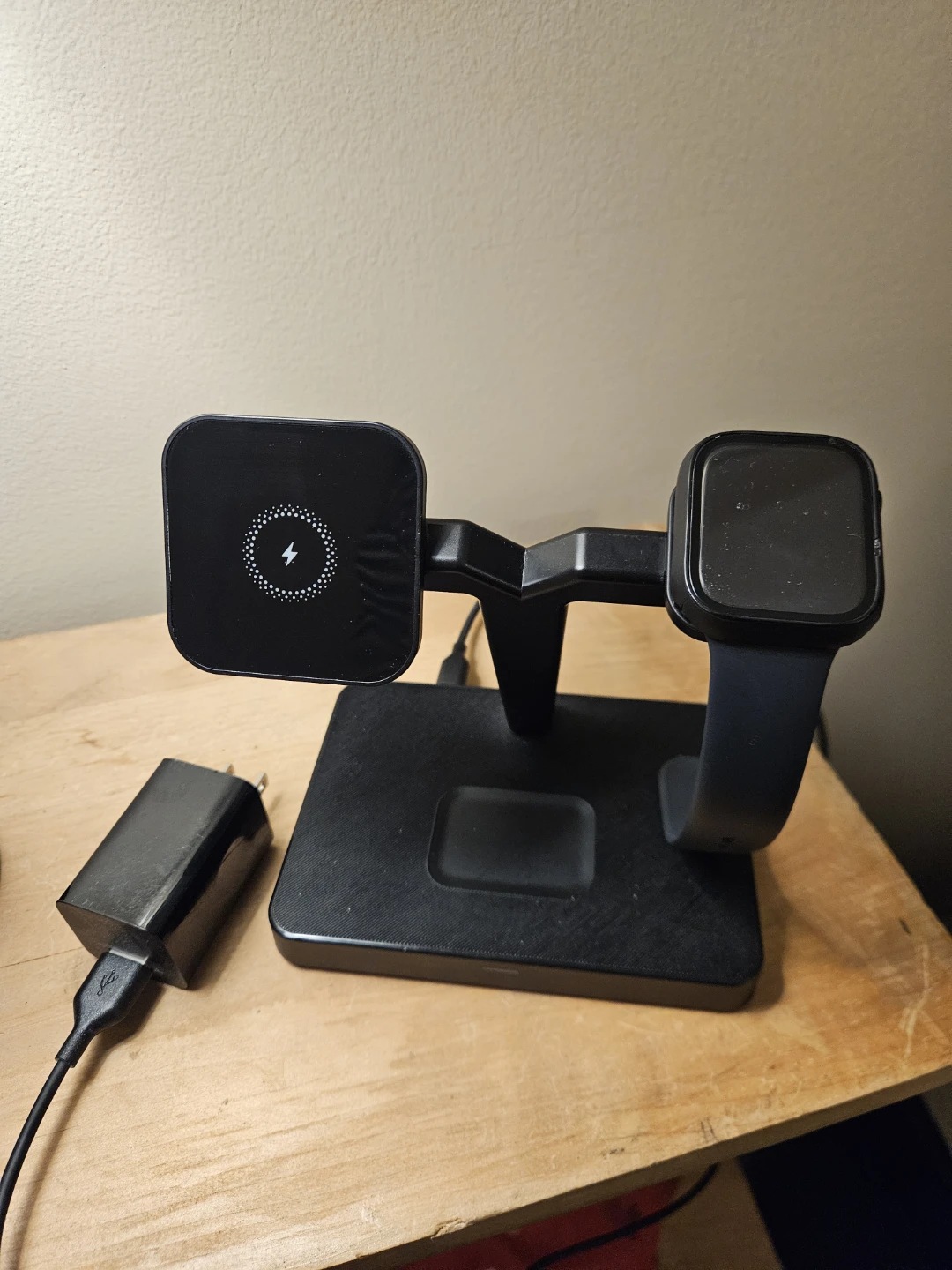 A Wireless Charging Stand for Smartwatch and Phone - photo 3