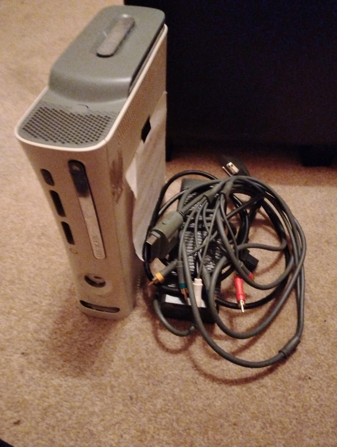 Xbox 360 Console with Cables
