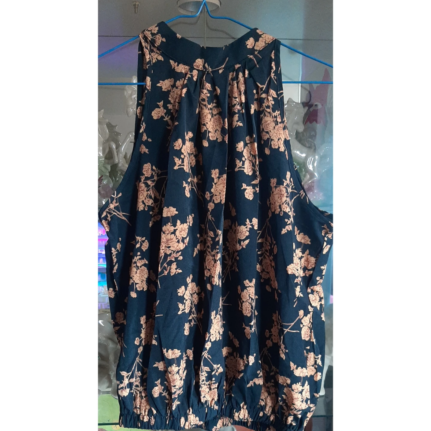 Women's Floral Sleeveless Top - photo 2