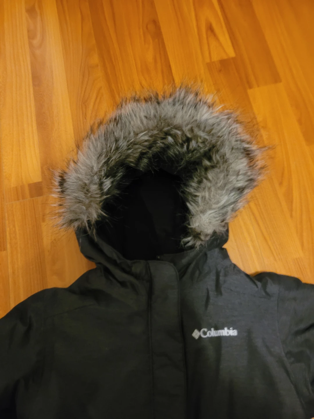 Girls small Columbia Winter Jacket with Fur Hood - photo 4