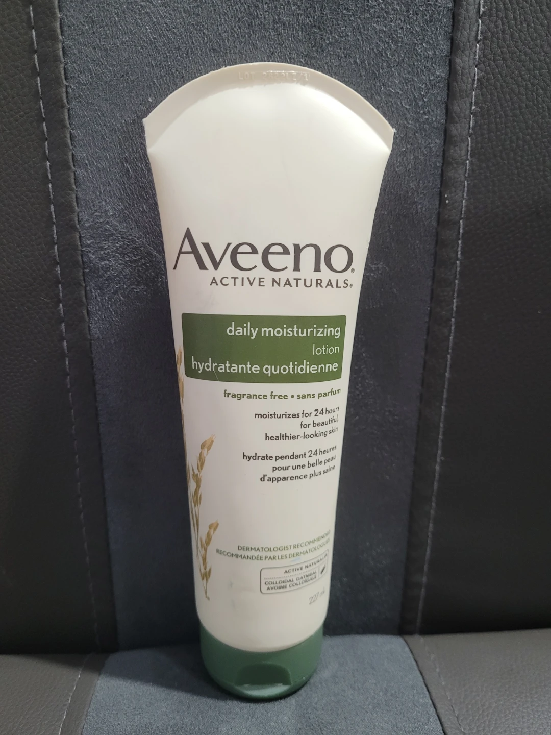 Aveeno Daily Moisturizing Lotion (227ml)