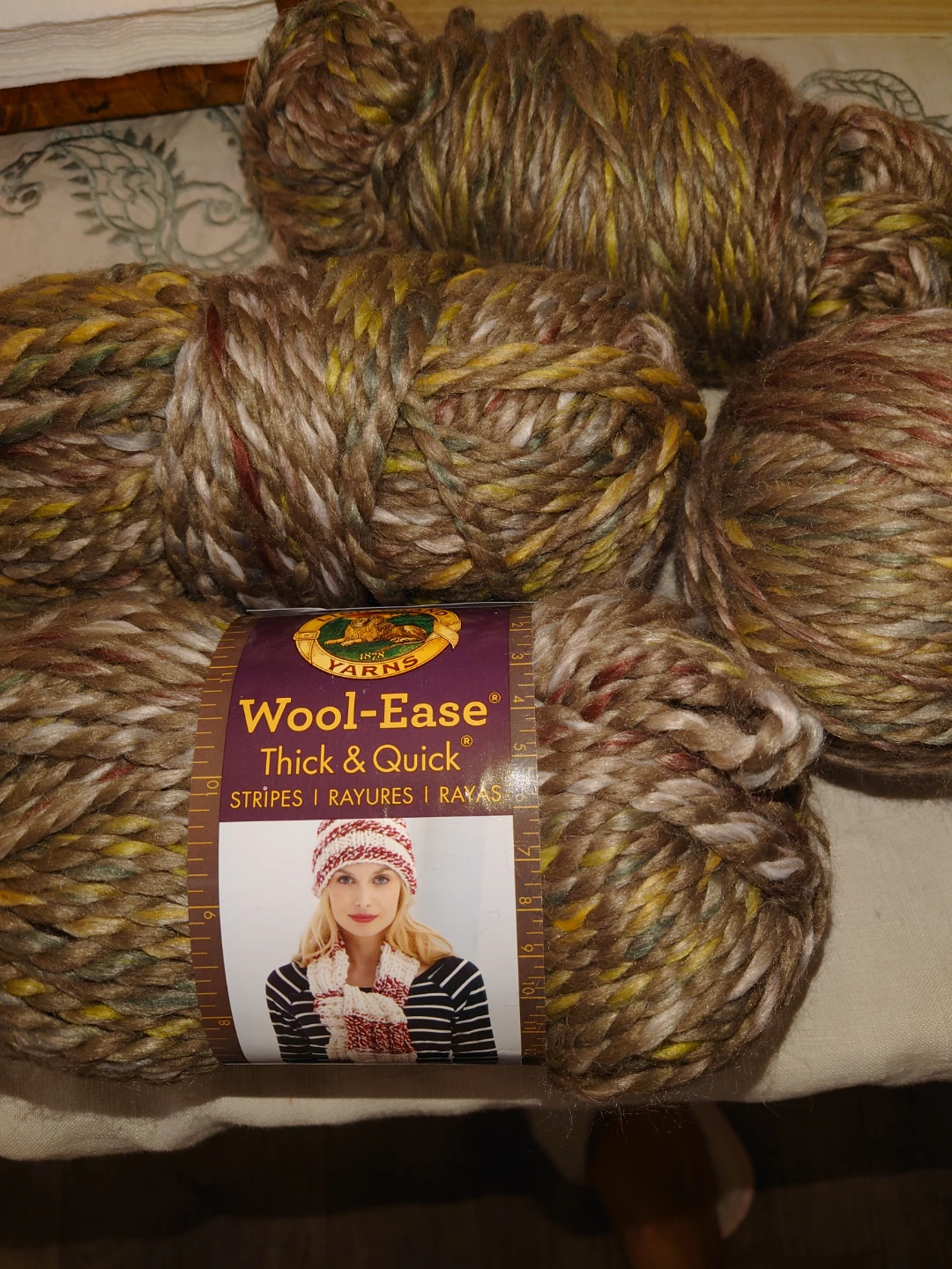 Lion Brand Wool-Ease Thick & Quick Yarn - Super Bulky