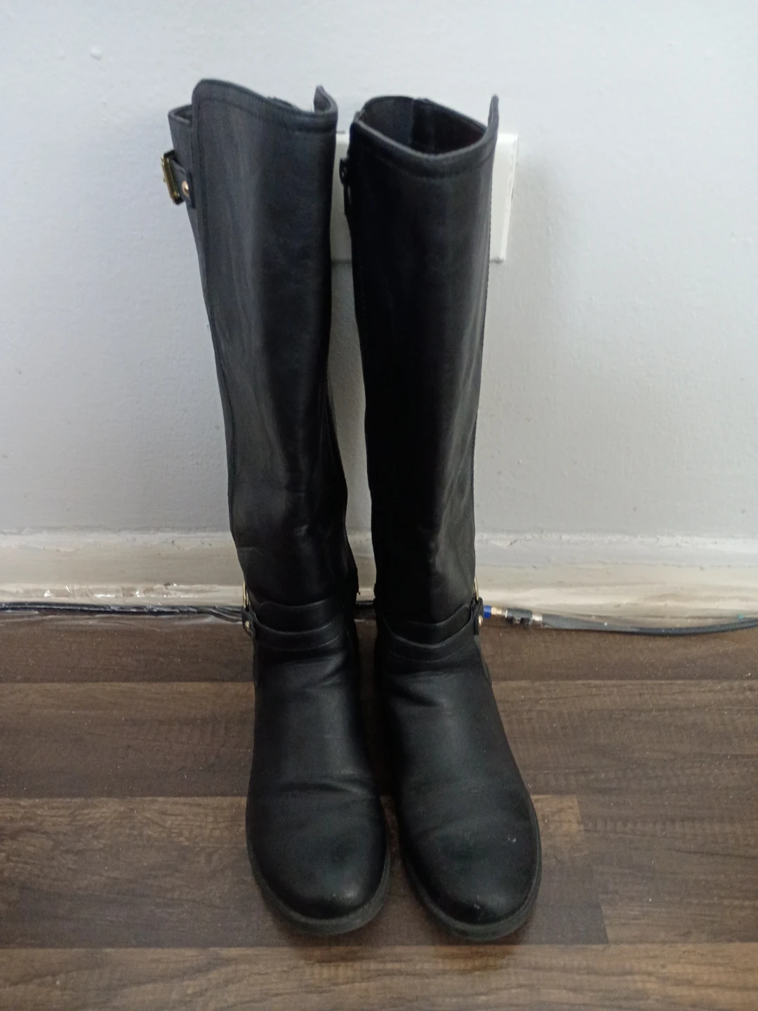 G by Guess Black Knee-High Boots with Buckle Detail size 8 - photo 5