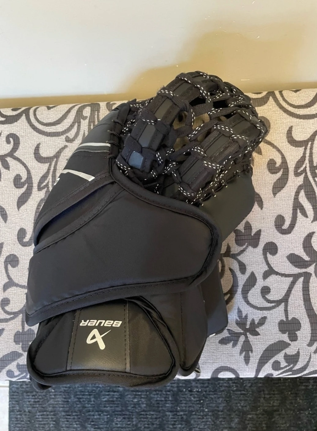 Bauer Gsx Senior Hockey Goalie Glove - photo 2