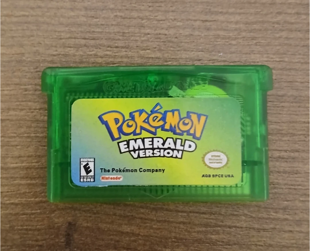 Pokémon Emerald Replica Gameboy Advance Cartridge