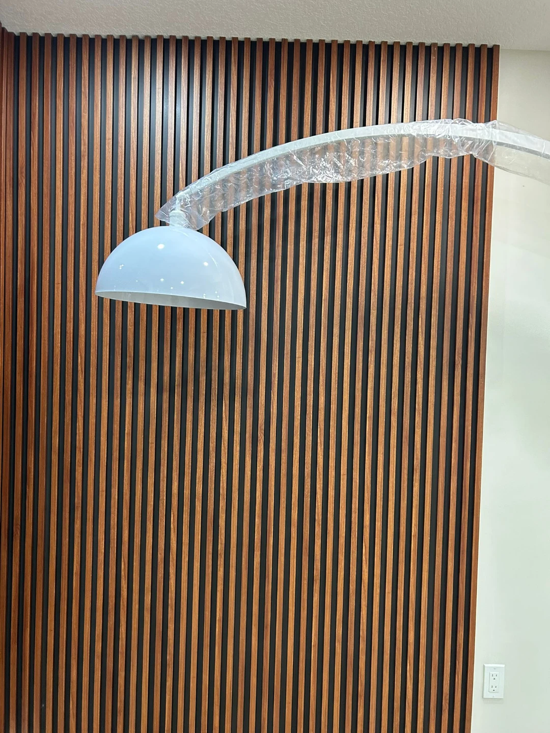 White Arc Floor Lamp - photo 3
