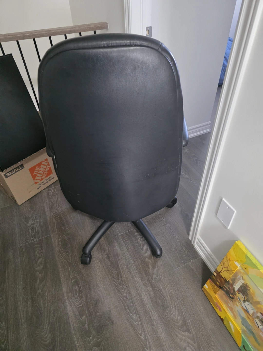Black Office Chair - photo 3