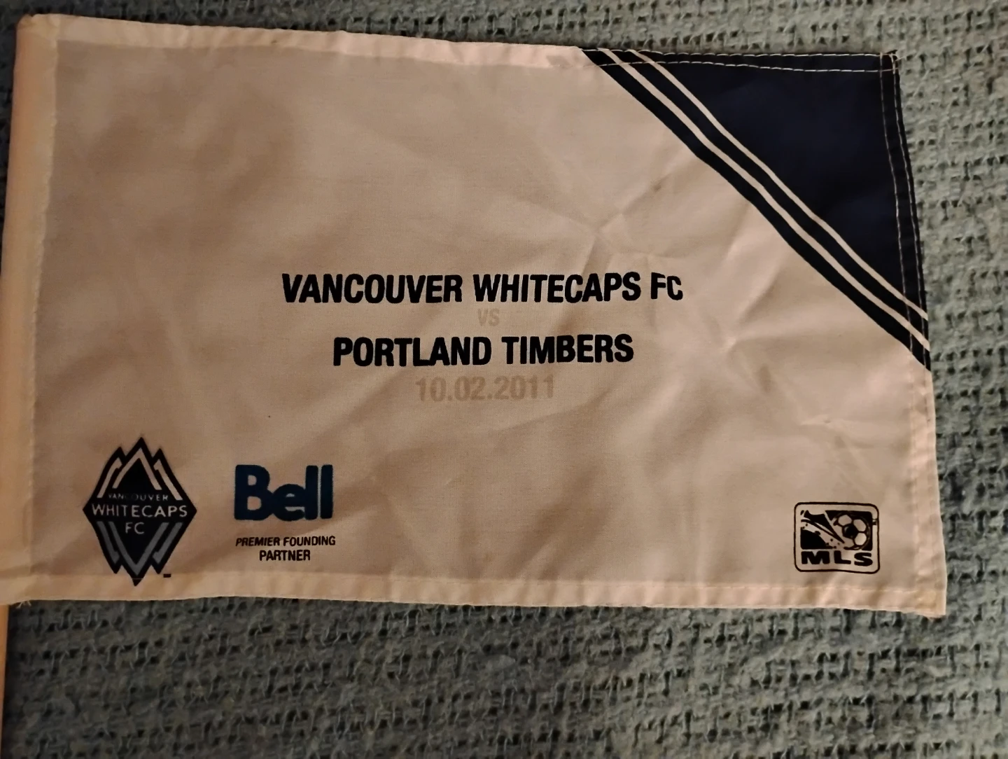 VANCOUVER WHITECAPS 2011 FAN FLAG