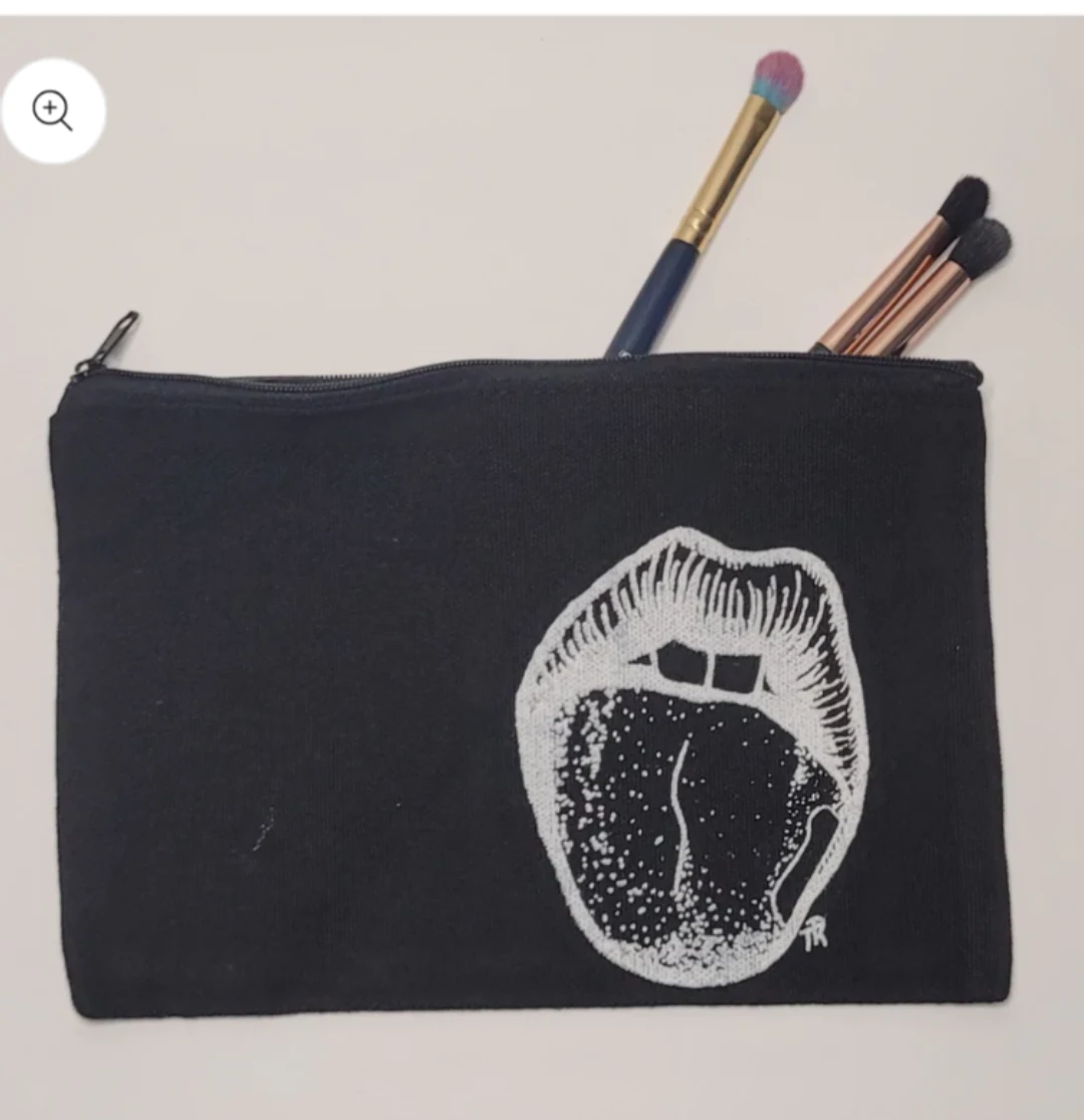 Lippy Small Screen Printed Zip pouch