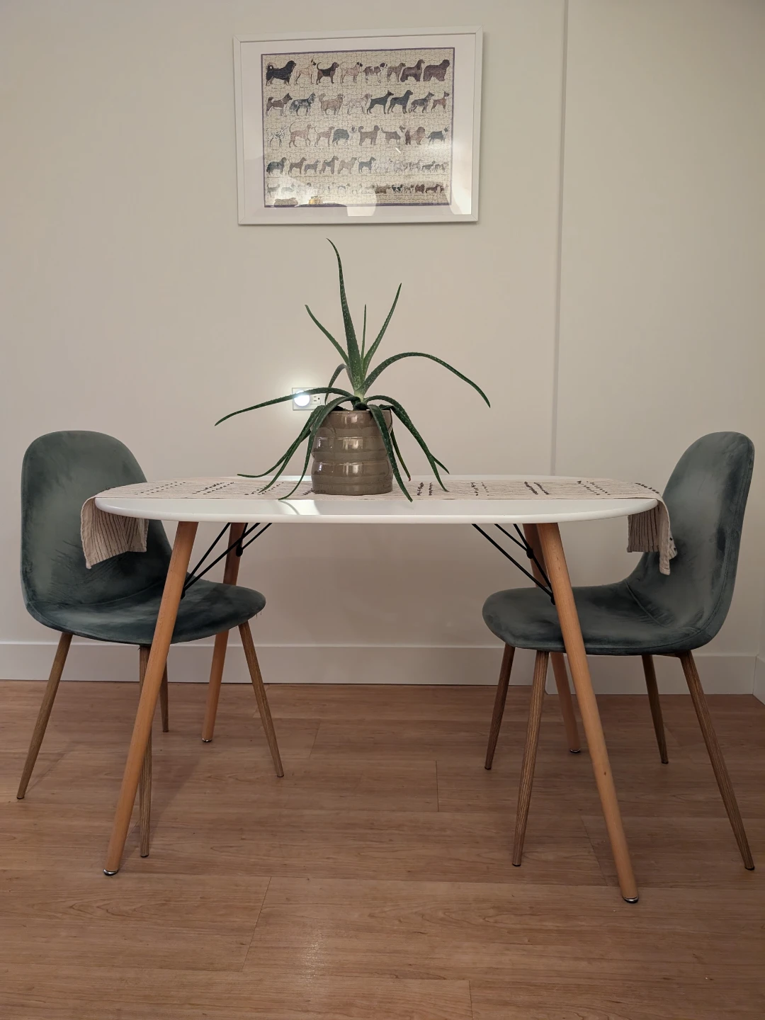 Kitchen Table with 2 Chairs - photo 3