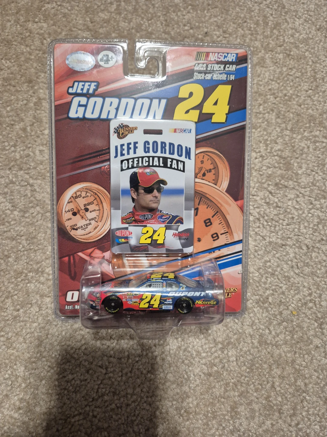 Jeff Gordon #24 NASCAR Stock Car Die-Cast 1/64