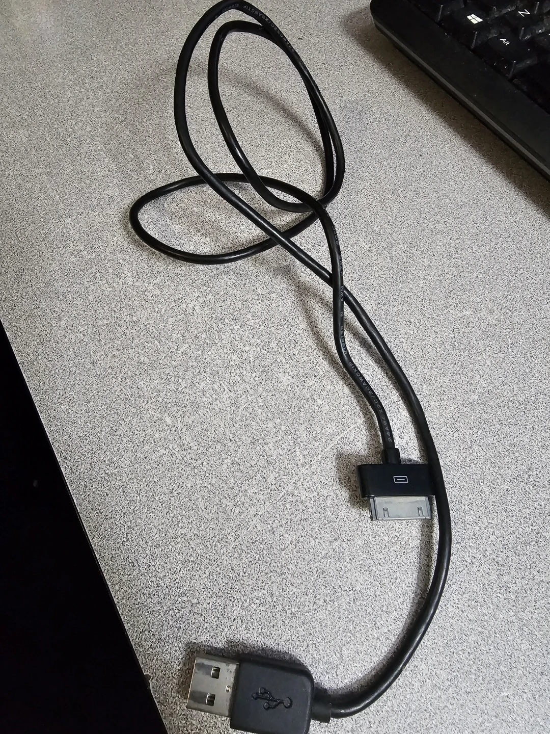 Black USB to 30-pin Charging Cable