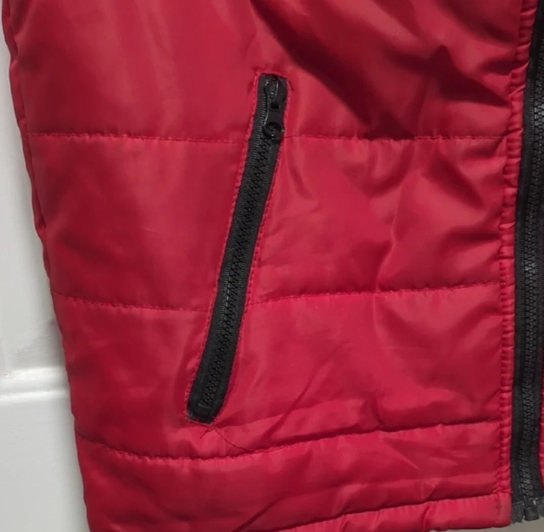 Fahrenheit Red Puffer Vest - Size M - photo 2