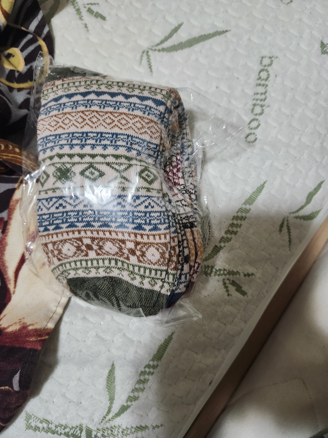 Patterned Crew Socks