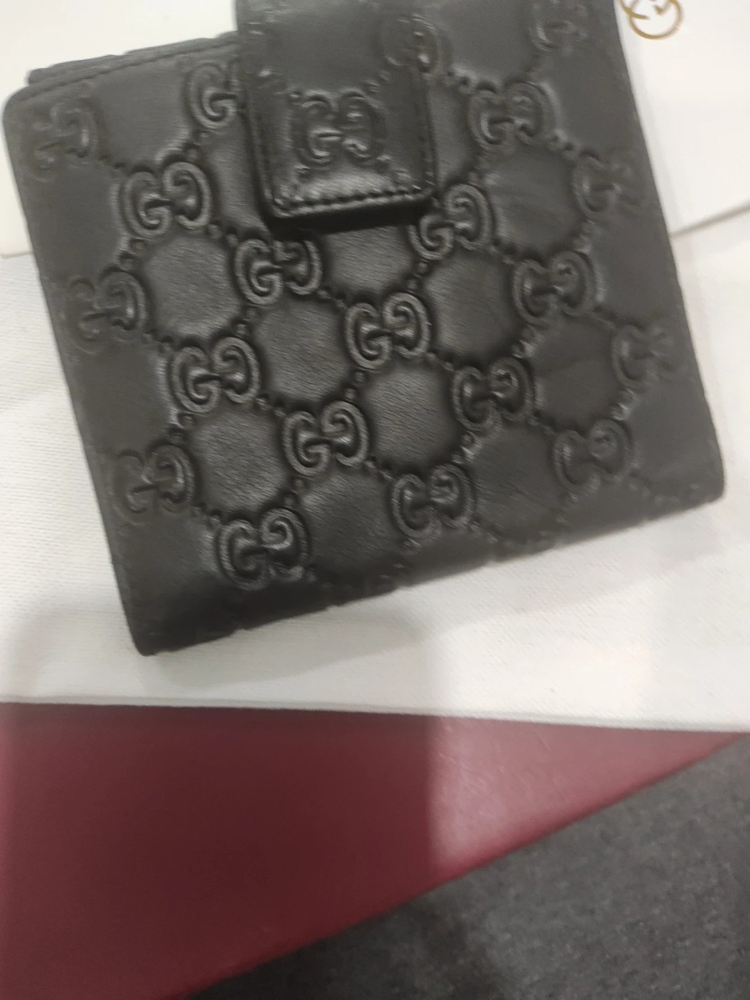 Black Leather Gucci GG Embossed Wallet - photo 5