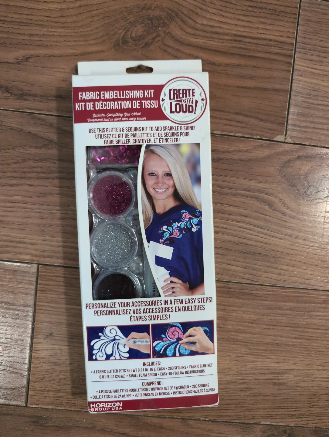 Horizon Group USA Fabric Embellishing Kit