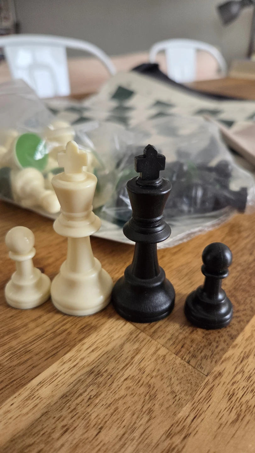 Portable Travel Chess Set *new - photo 2