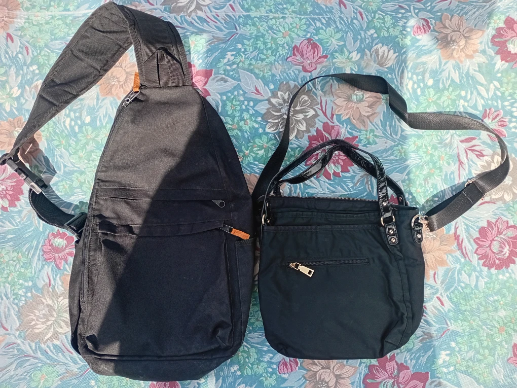 Two Black Shoulder Bags - photo 3