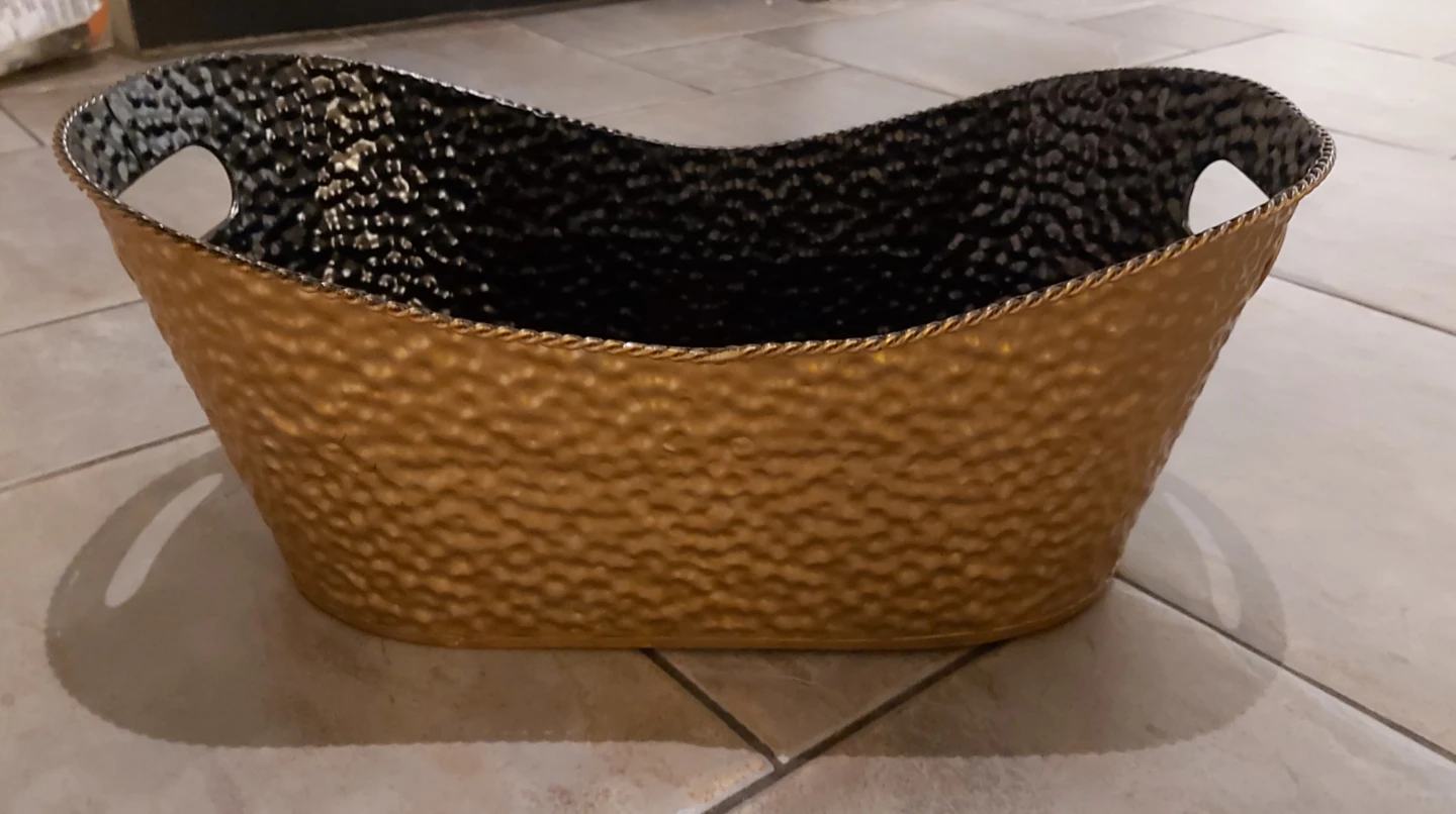 Hammered Metal Oval Basket