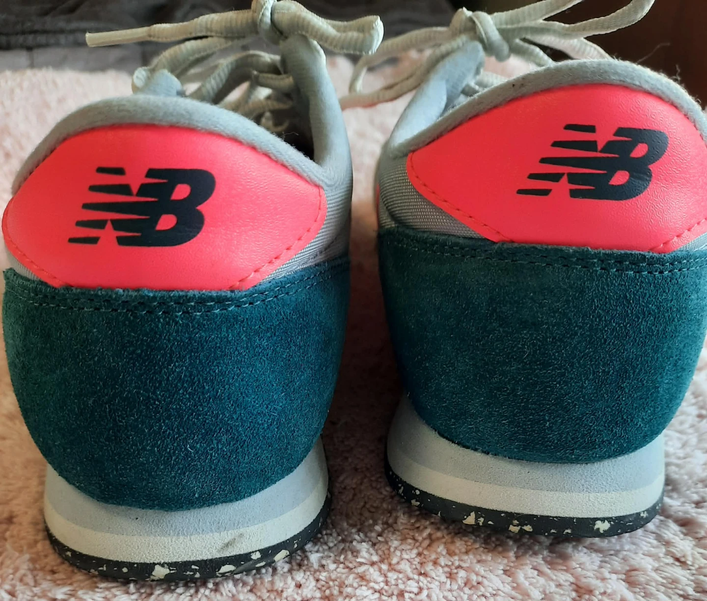 New Balance 420 Grey Pink Suede Sneakers[size9] - photo 4