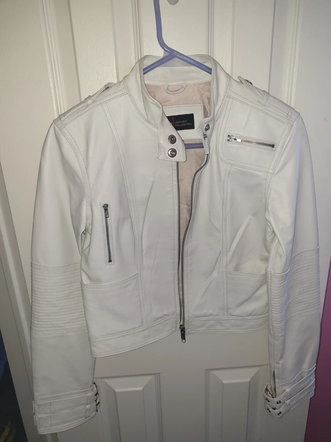 🧡 White Faux Leather Jacket size M