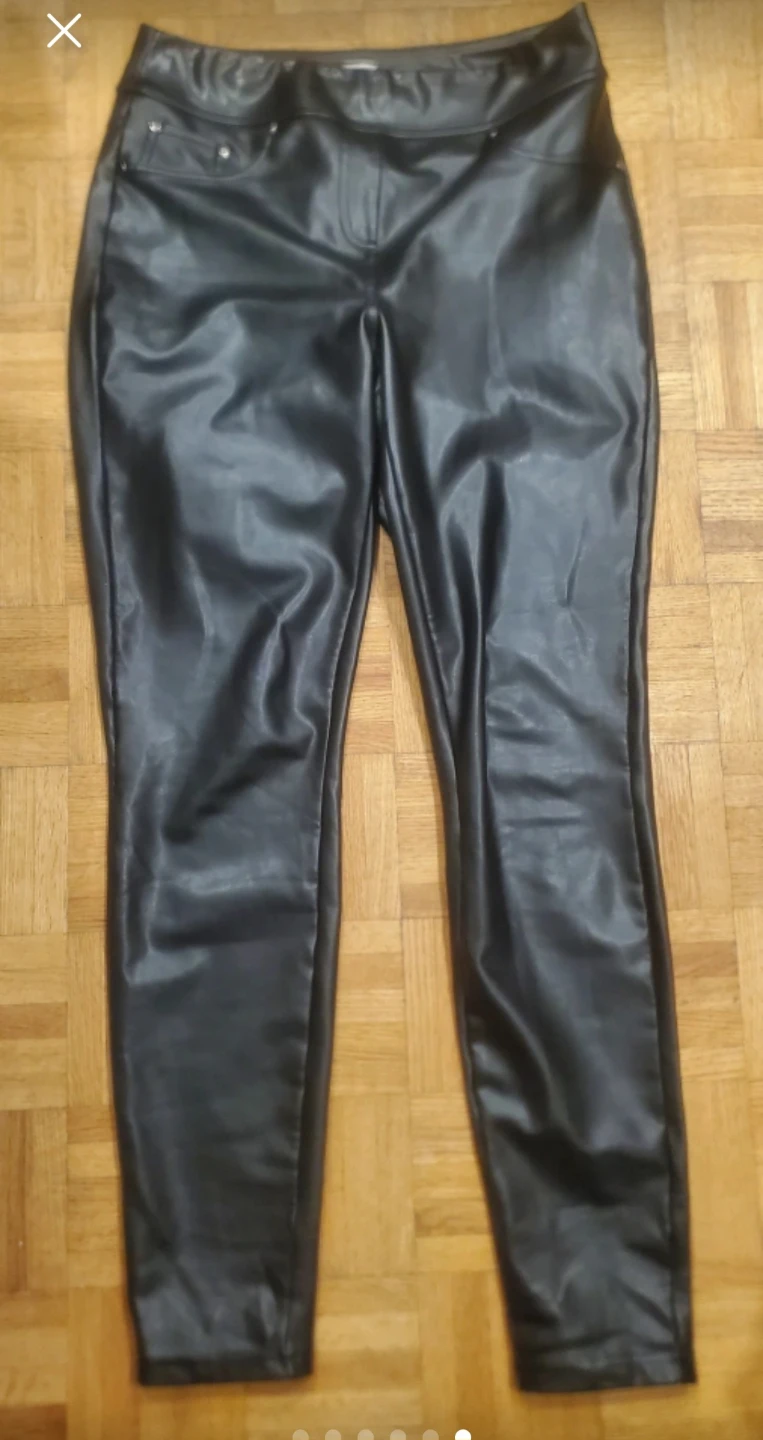 Laundry by Shelli Segal Faux Leather Pants - photo 3