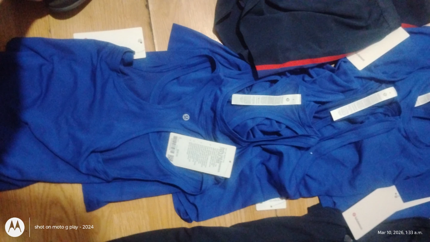 Lululemon Athletic Tops - Various Colours - photo 2