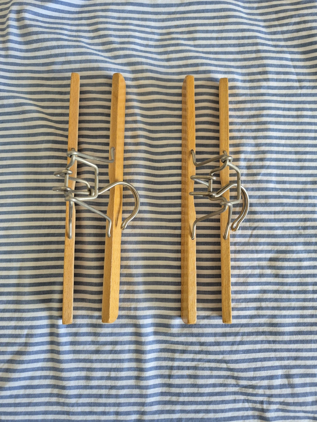 2 Vintage Solid Wood Clothes Hanger for Pants & Skirts - photo 4