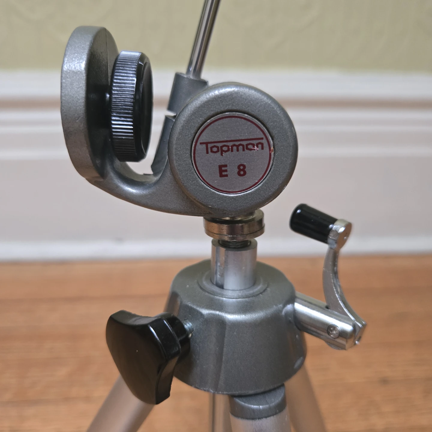 Topman E 8 Mini Tripod with Case - photo 3