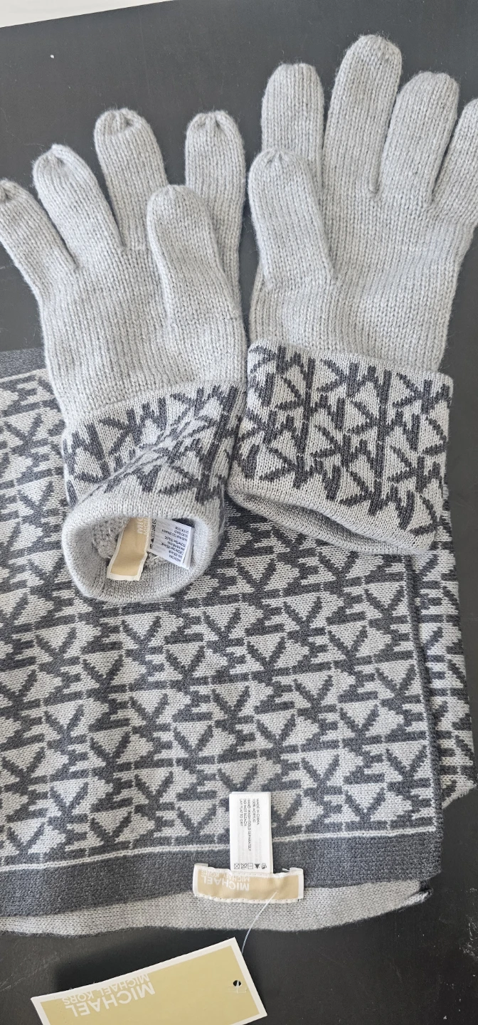 Michael Kors Grey MK Logo Scarf, Gloves, and Beanie Set - photo 4