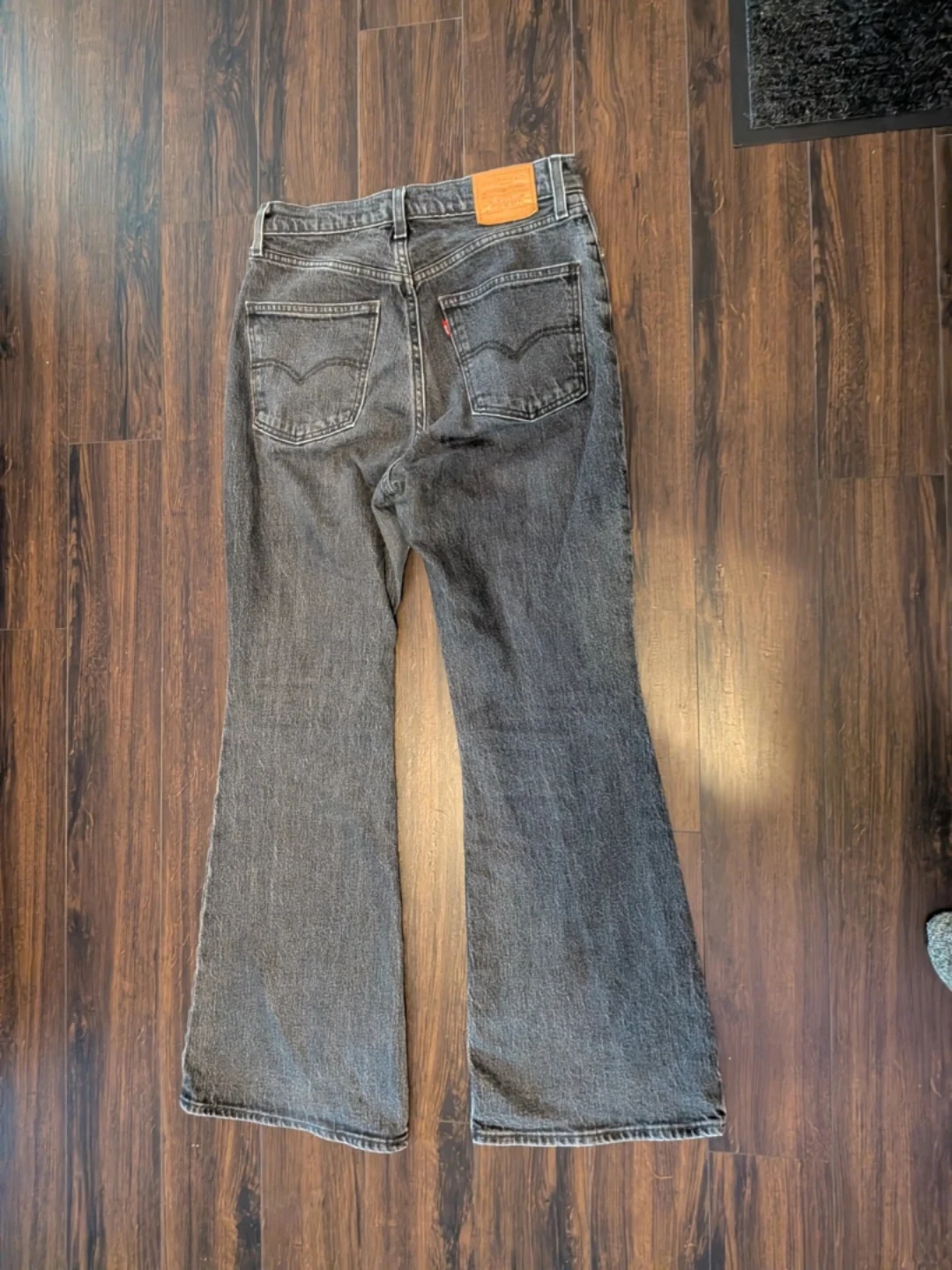 Levi's 725 High Flare Jeans - Size 27 - photo 3