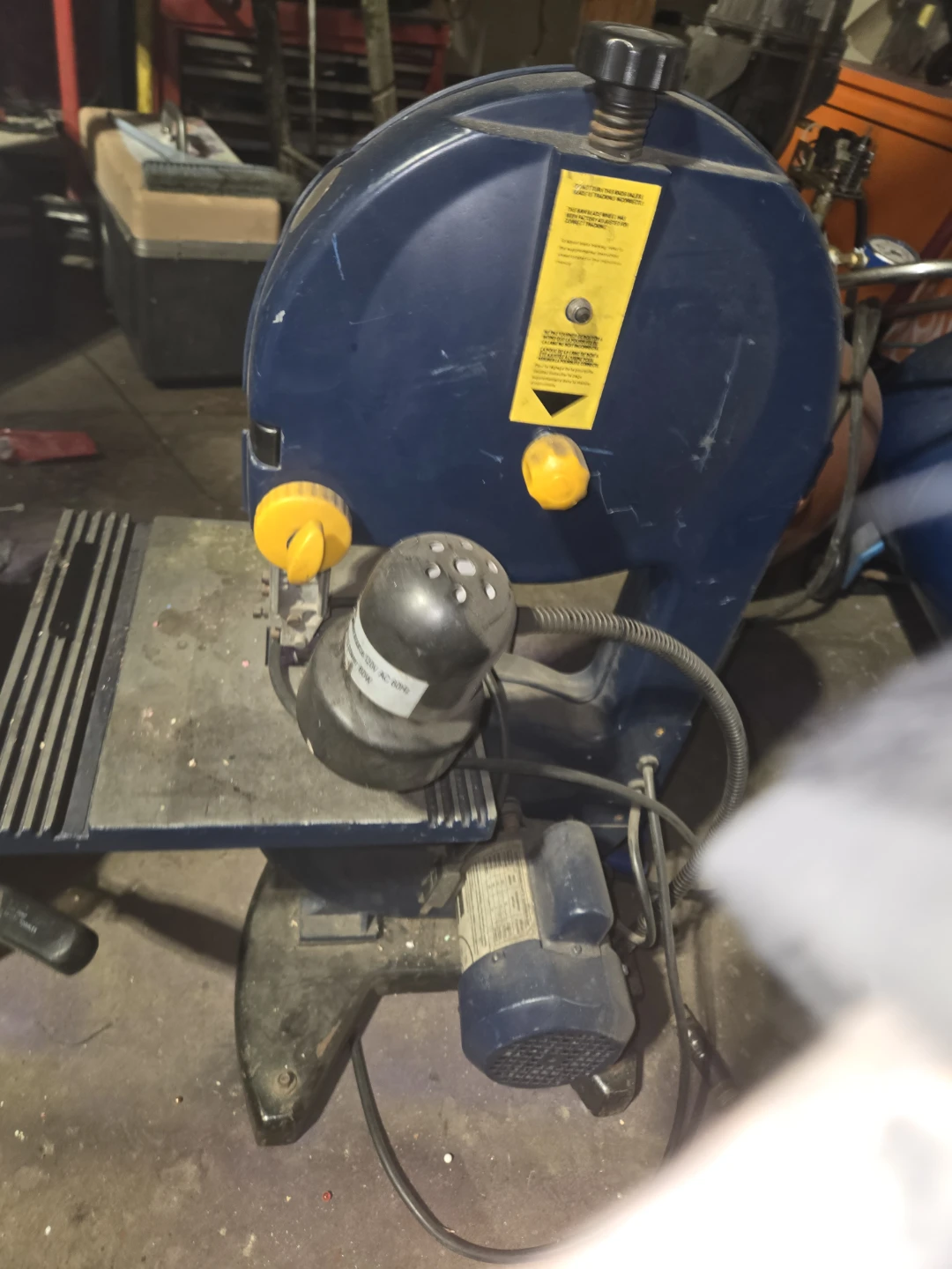 Blue Metal Cutting Bandsaw