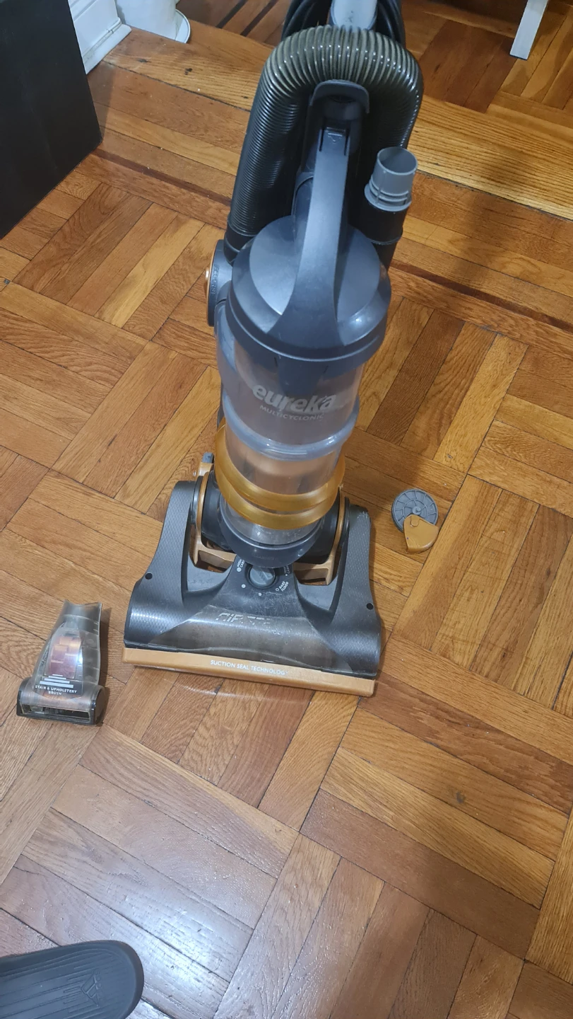 Eureka Multicyclonic Vacuum Cleaner - photo 2